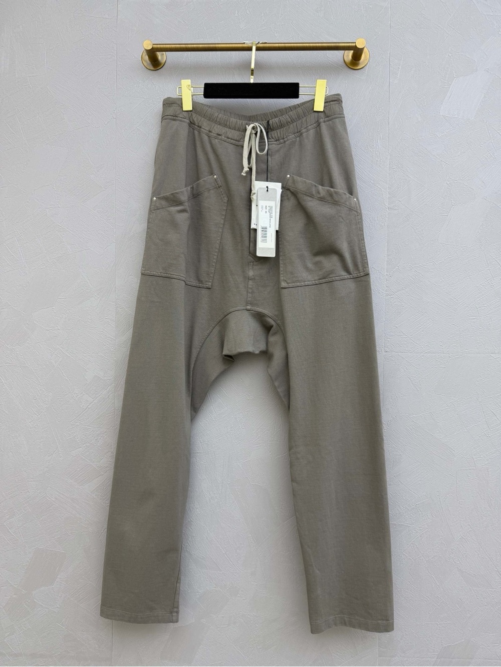 Rick Owens Men's Drop-Crotch Joggers in Taupe-Grey